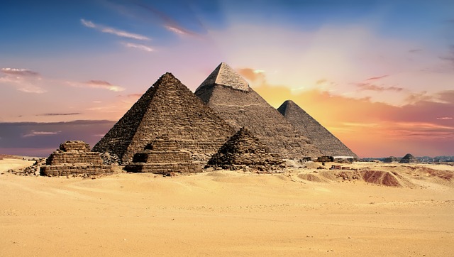 pyramidy prÃ½ postavili mimozemÅ¡Å¥anÃ©